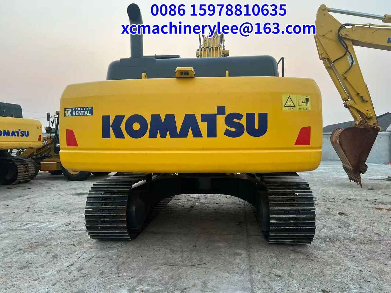 2023 Komatsu PC350 crawler excavator rear view 2023 Komatsu PC350 crawler excavator rear view