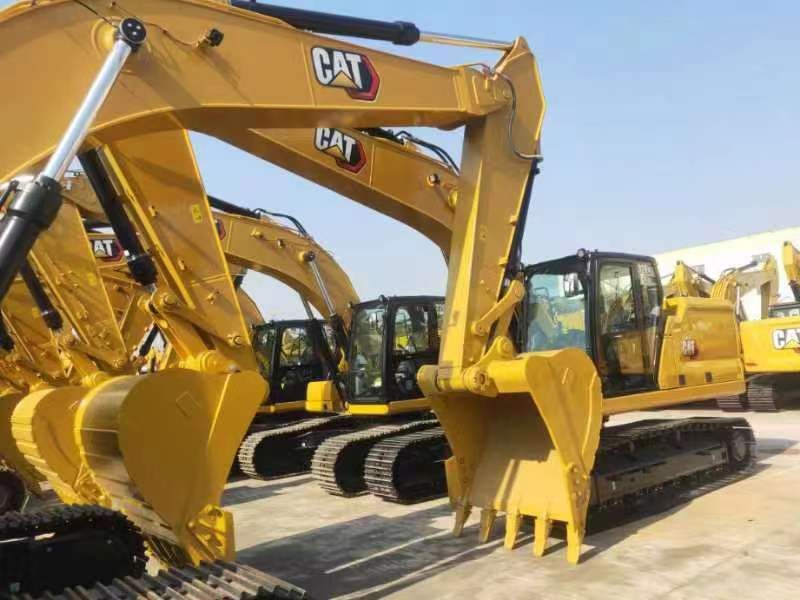 2026 Caterpillar 326GC crawler excavator, side view