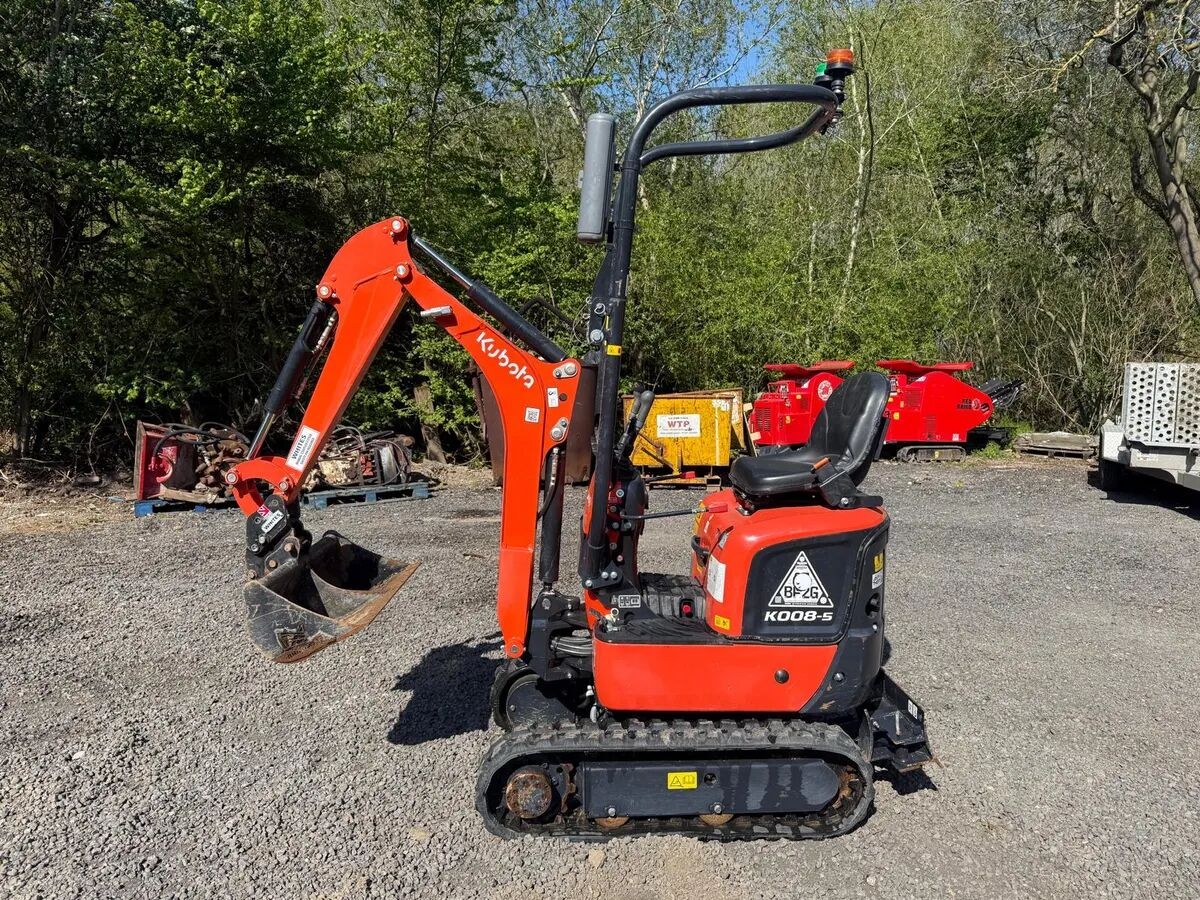 2025 Kubota 008-5 mini excavator, side profile view