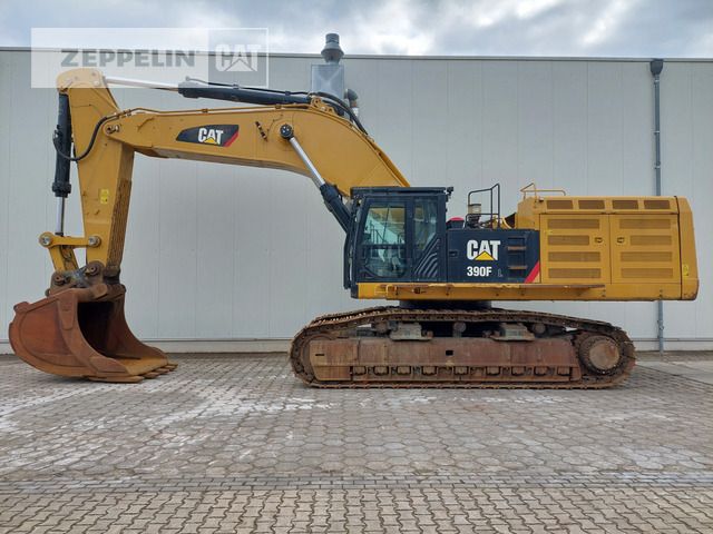 2019 Caterpillar 390FL crawler excavator, side view