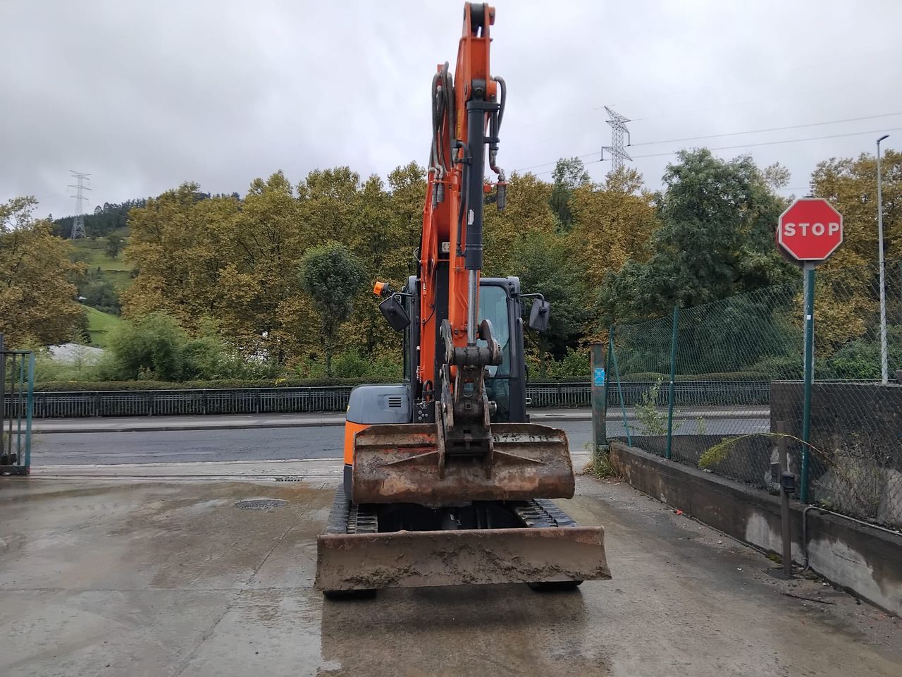 2023 Develon DX50Z-7 mini excavator, front view 2023 Develon DX50Z-7 mini excavator, front view