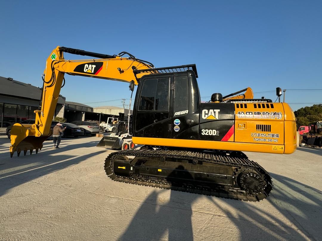2023 Caterpillar 320D2 koparka gąsienicowa, widok z boku 2023 Caterpillar 320D2 koparka gąsienicowa, widok z boku