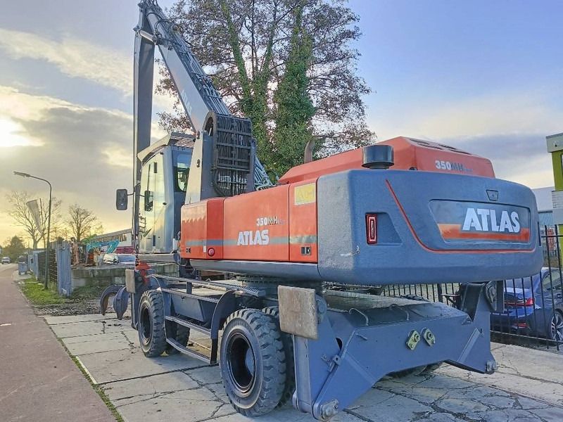 2019 Atlas 350MH material handler, rear three-quarter view 2019 Atlas 350MH material handler, rear three-quarter view