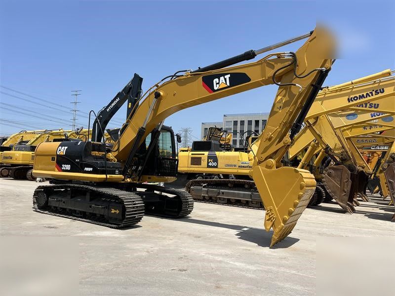 2024 Caterpillar 320D Raupenbagger Seitenansicht