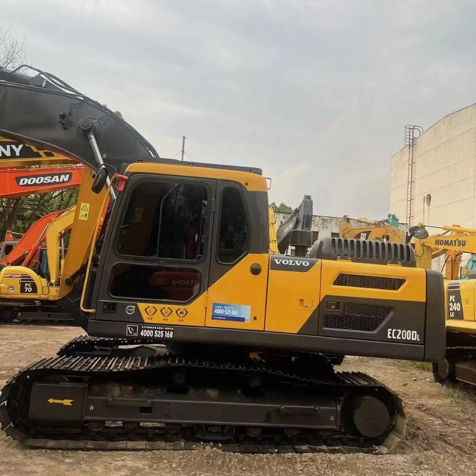 2024 Volvo EC200D crawler excavator side view 2024 Volvo EC200D crawler excavator side view
