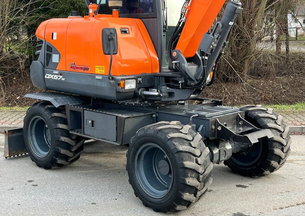 2017 Doosan DX57W wheel excavator side view