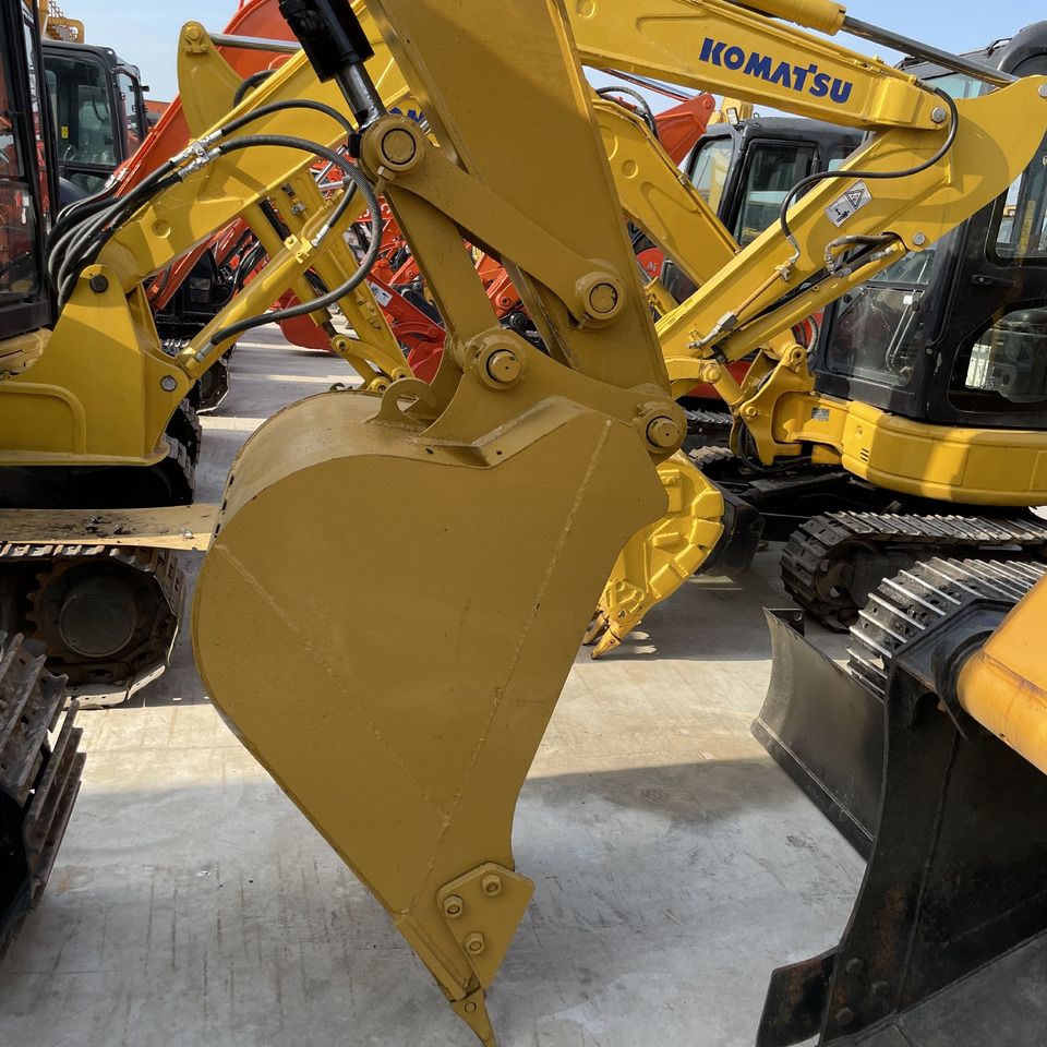 Caterpillar 308E2 mini excavator bucket and boom detail