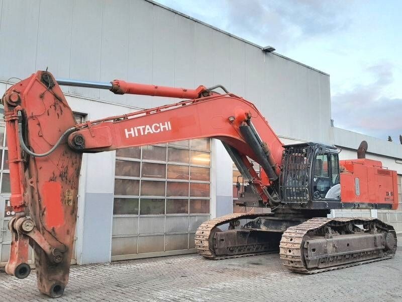 2015 Hitachi ZX870 LCH-5 crawler excavator, side view 2015 Hitachi ZX870 LCH-5 crawler excavator, side view