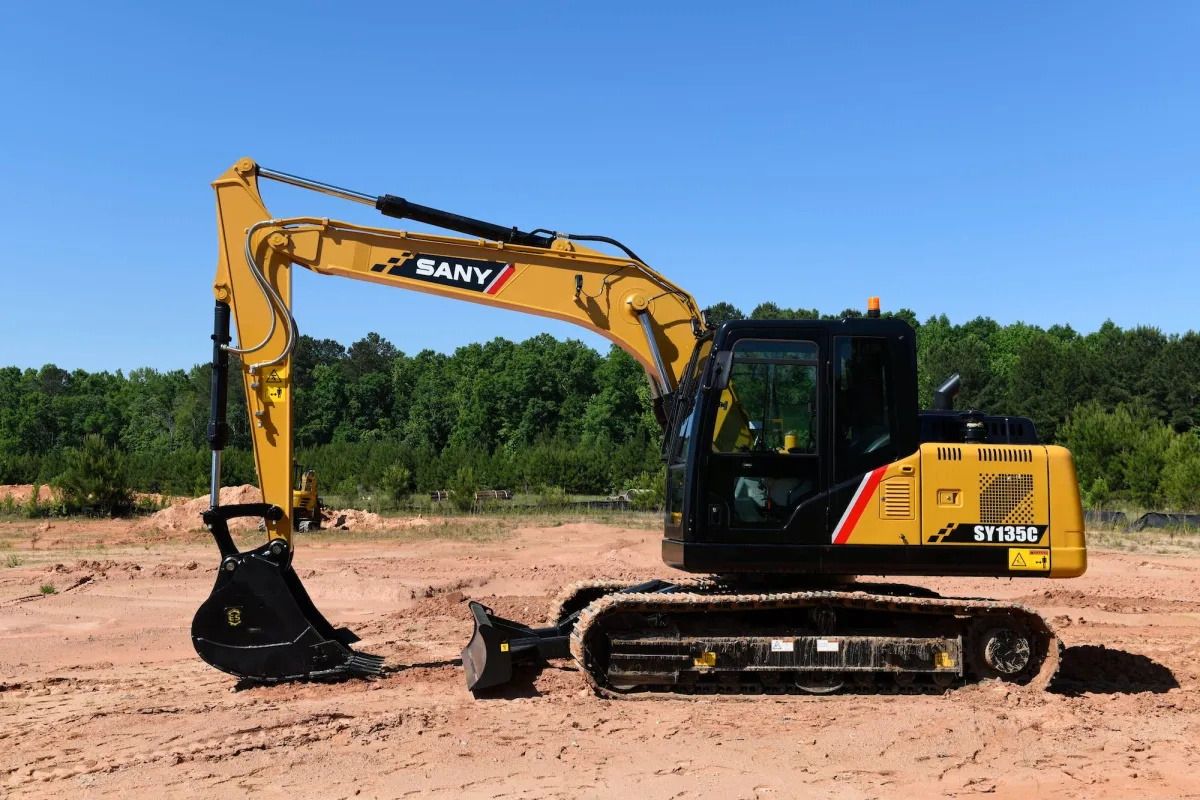 Sany SY135C crawler excavator, side view