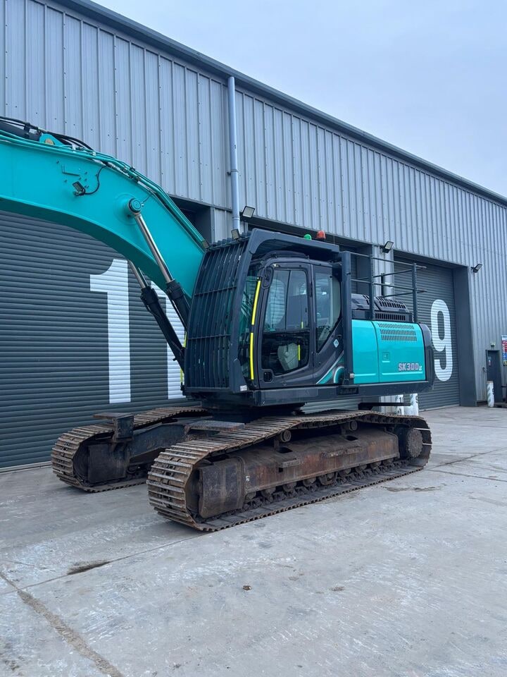 2021 Kobelco SK300LC-10E crawler excavator side view 2021 Kobelco SK300LC-10E crawler excavator side view
