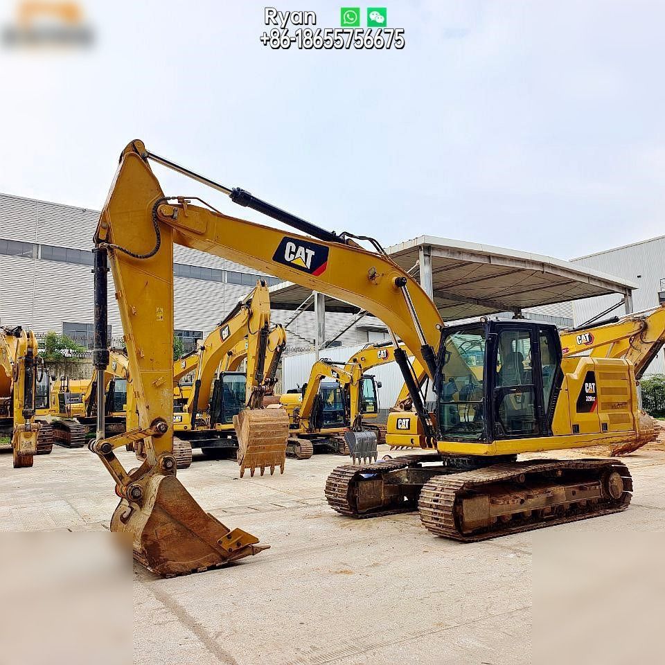2018 Caterpillar 320GC crawler excavator, front three-quarter view 2018 Caterpillar 320GC crawler excavator, front three-quarter view