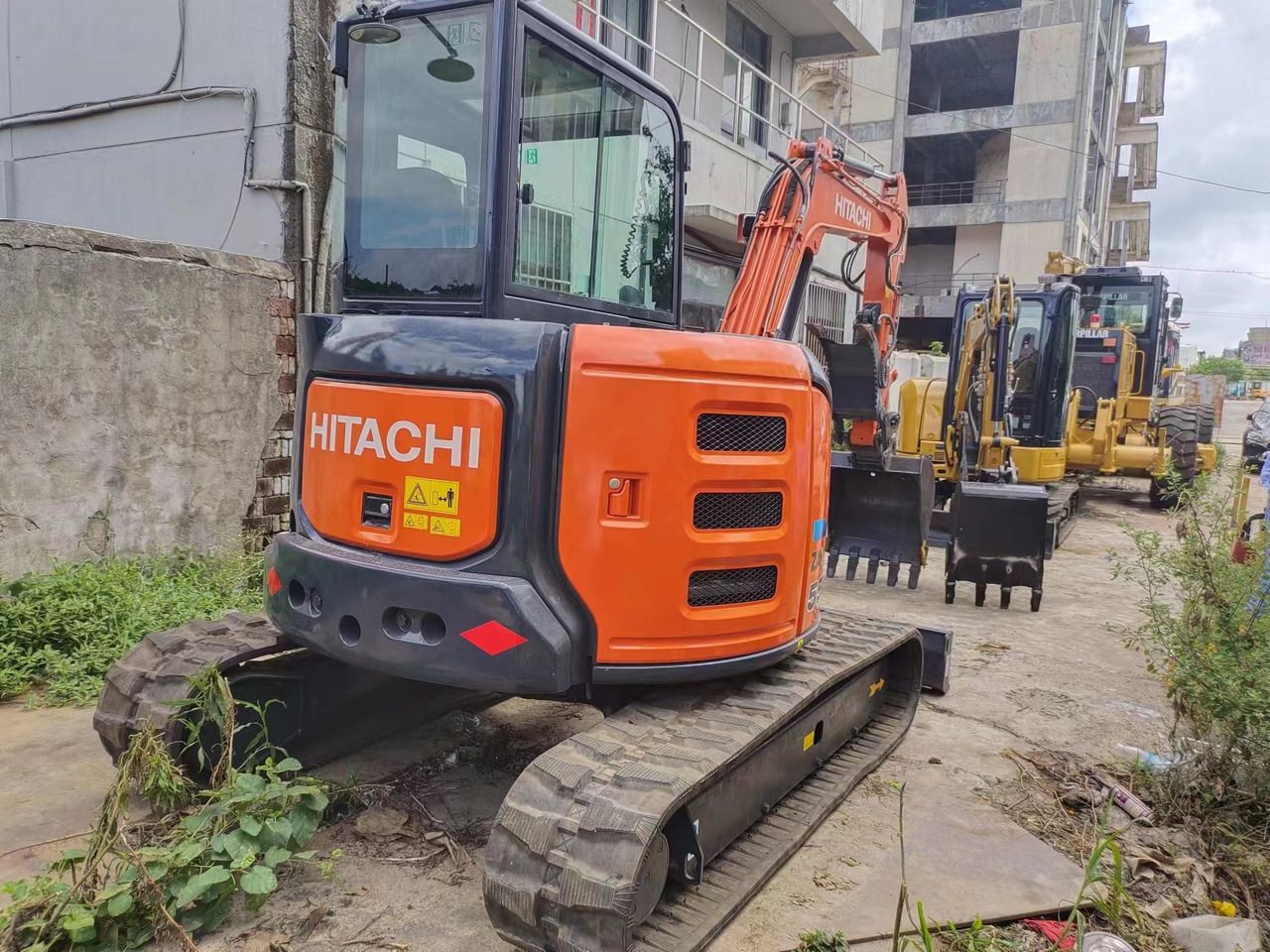 2016 Hitachi ZX55USR-5A mini excavator rear view 2016 Hitachi ZX55USR-5A mini excavator rear view
