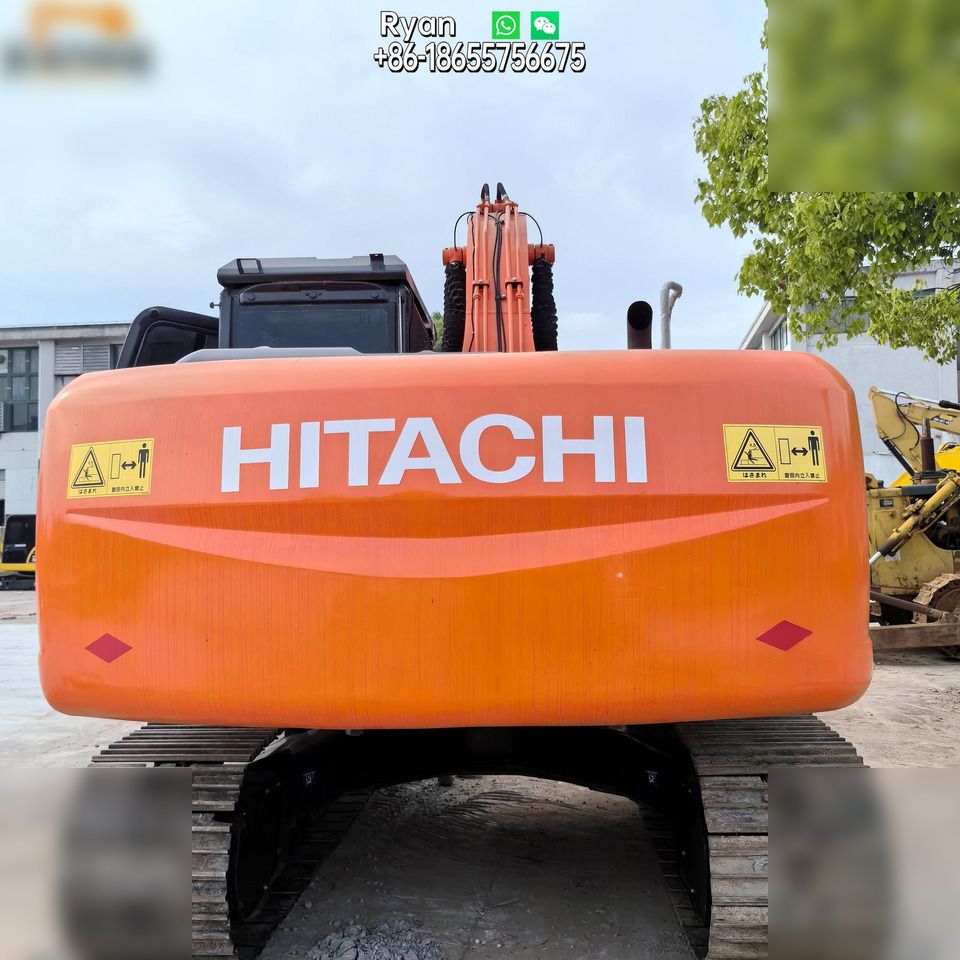 2013 Hitachi ZX200-3 crawler excavator rear view 2013 Hitachi ZX200-3 crawler excavator rear view