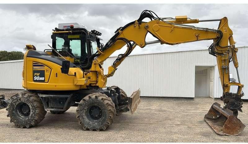 2021 Komatsu PW98MR-11E0 wheel excavator side view