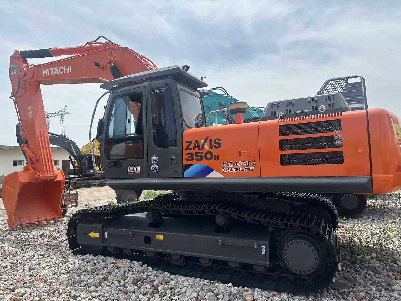 2024 Hitachi ZAXIS 350H crawler excavator, side view