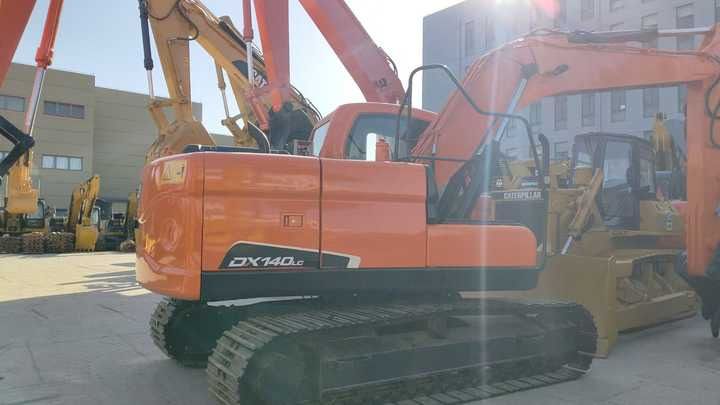 2022 Doosan DX140LC crawler excavator, side view 2022 Doosan DX140LC crawler excavator, side view