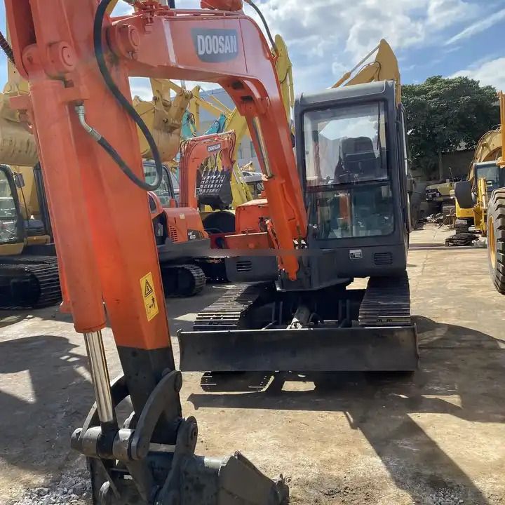 2019 Doosan DH55-V mini excavator, front three-quarter view 2019 Doosan DH55-V mini excavator, front three-quarter view