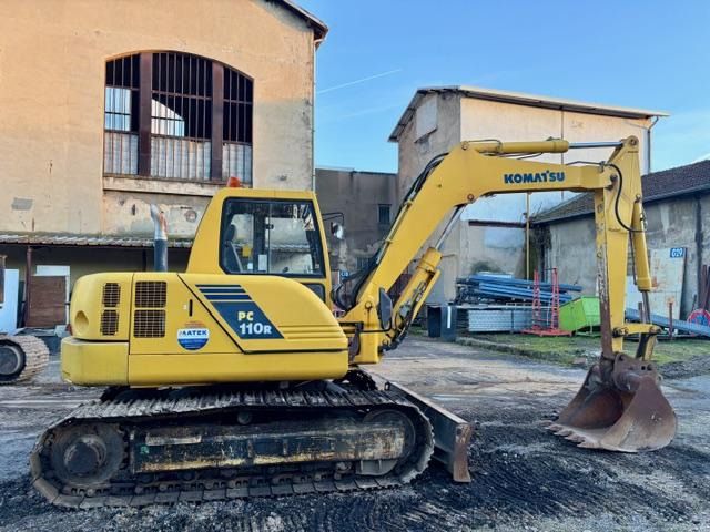 2006 Komatsu PC110R crawler excavator, side view 2006 Komatsu PC110R crawler excavator, side view