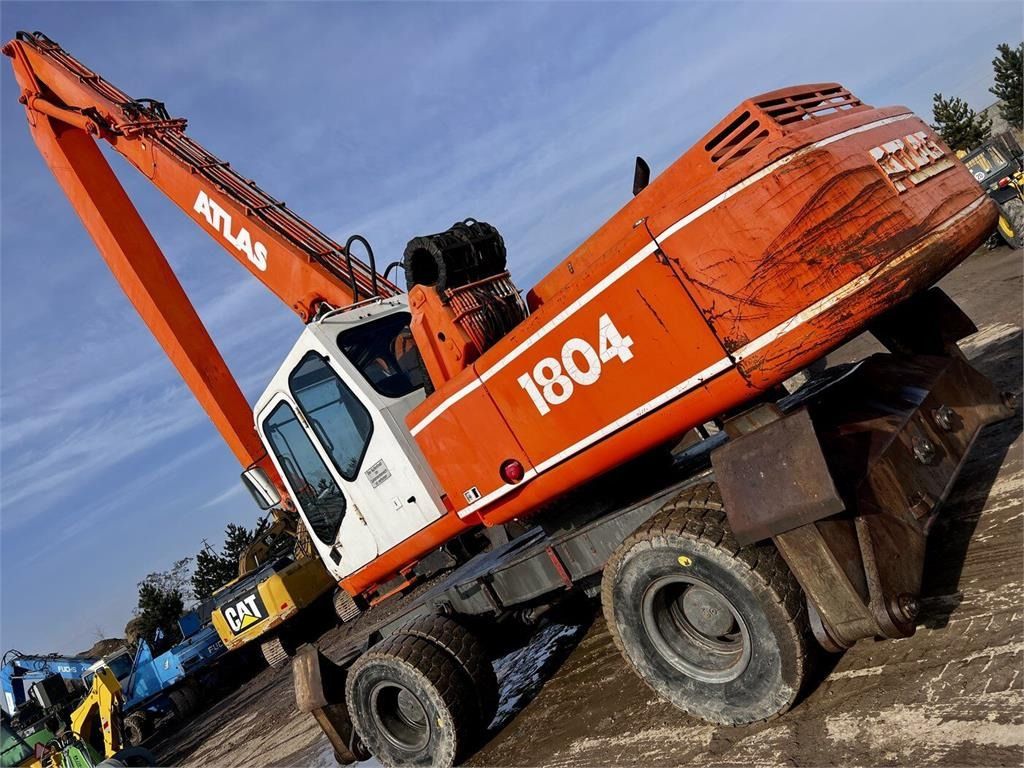 1994 Atlas 1804MI material handler, rear three-quarter view