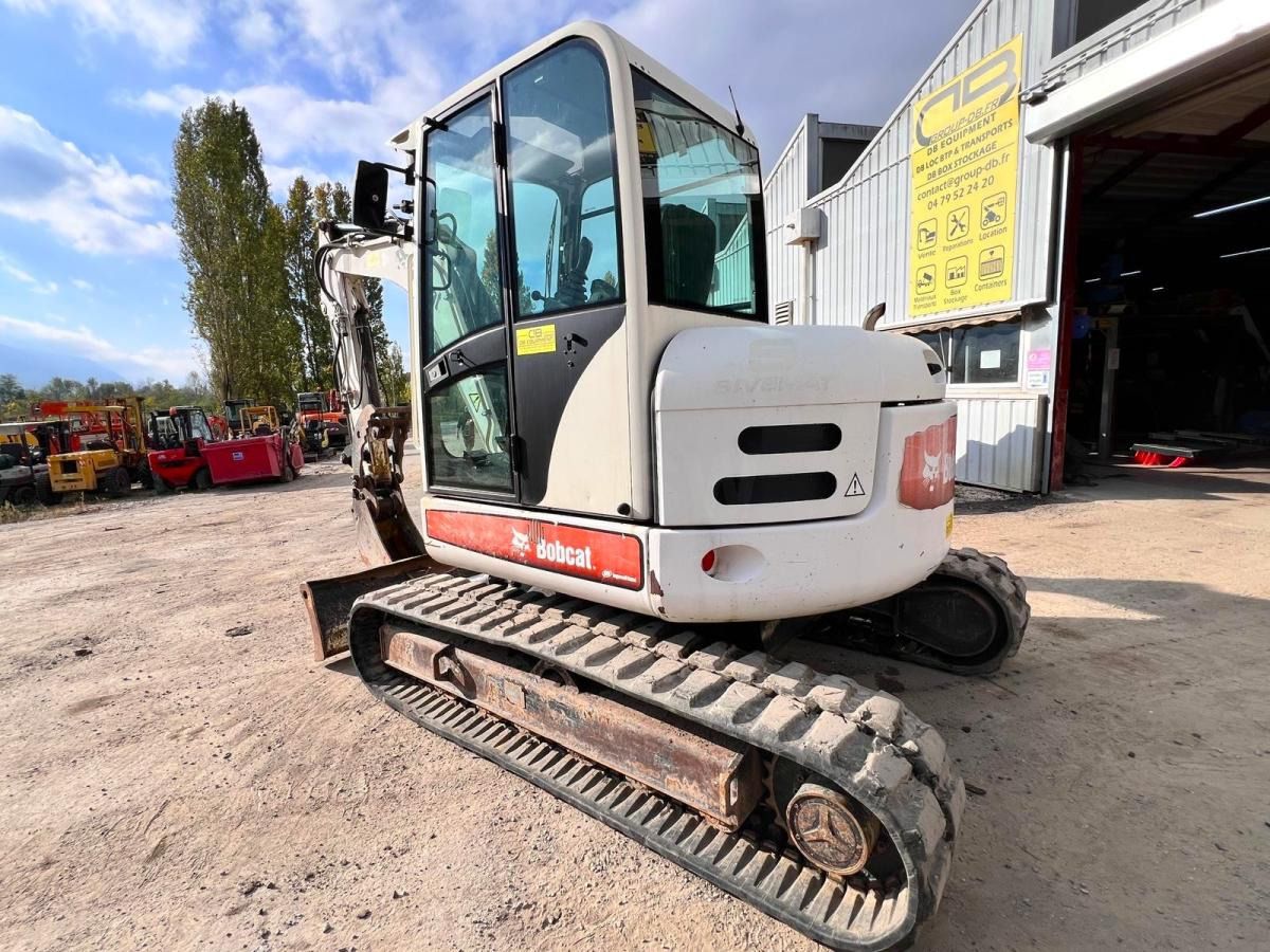 2007 Bobcat 442B crawler excavator, rear three-quarter view 2007 Bobcat 442B crawler excavator, rear three-quarter view