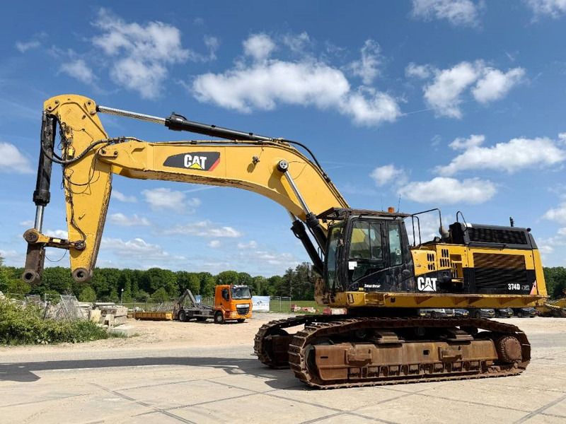 2012 Caterpillar 374DL ME crawler excavator side view