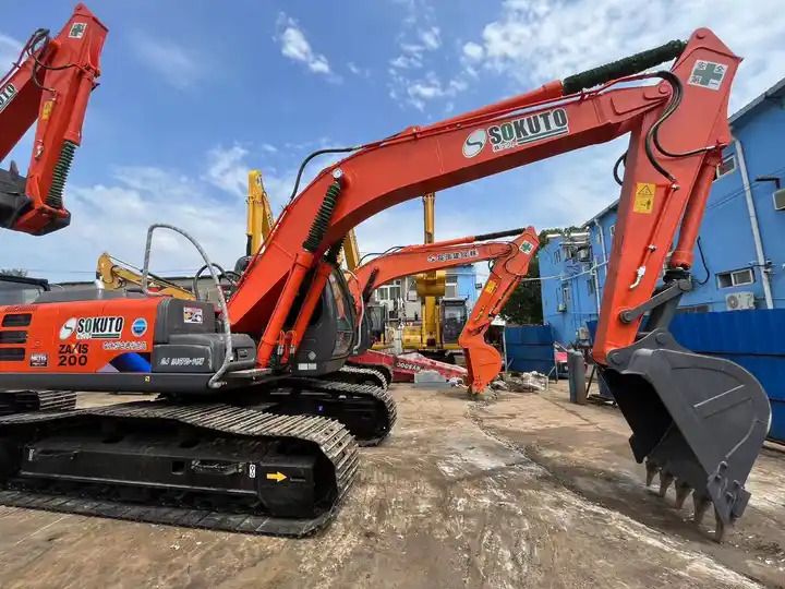 2016 Hitachi ZX120 crawler excavator, side view