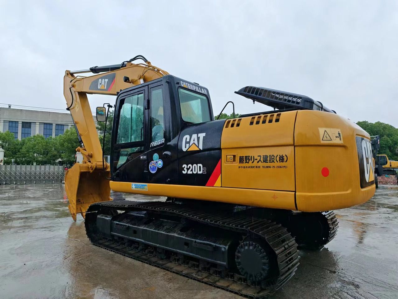 2019 Caterpillar 320D2 гусеничний екскаватор, задній три чверті 2019 Caterpillar 320D2 гусеничний екскаватор, задній три чверті