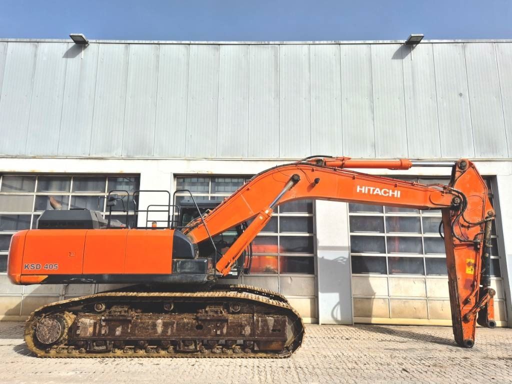 2017 Hitachi KSD405-6 demolition excavator, side profile view 2017 Hitachi KSD405-6 demolition excavator, side profile view