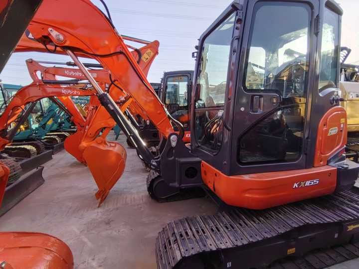 2022 Kubota KX165 crawler excavator, side view 2022 Kubota KX165 crawler excavator, side view