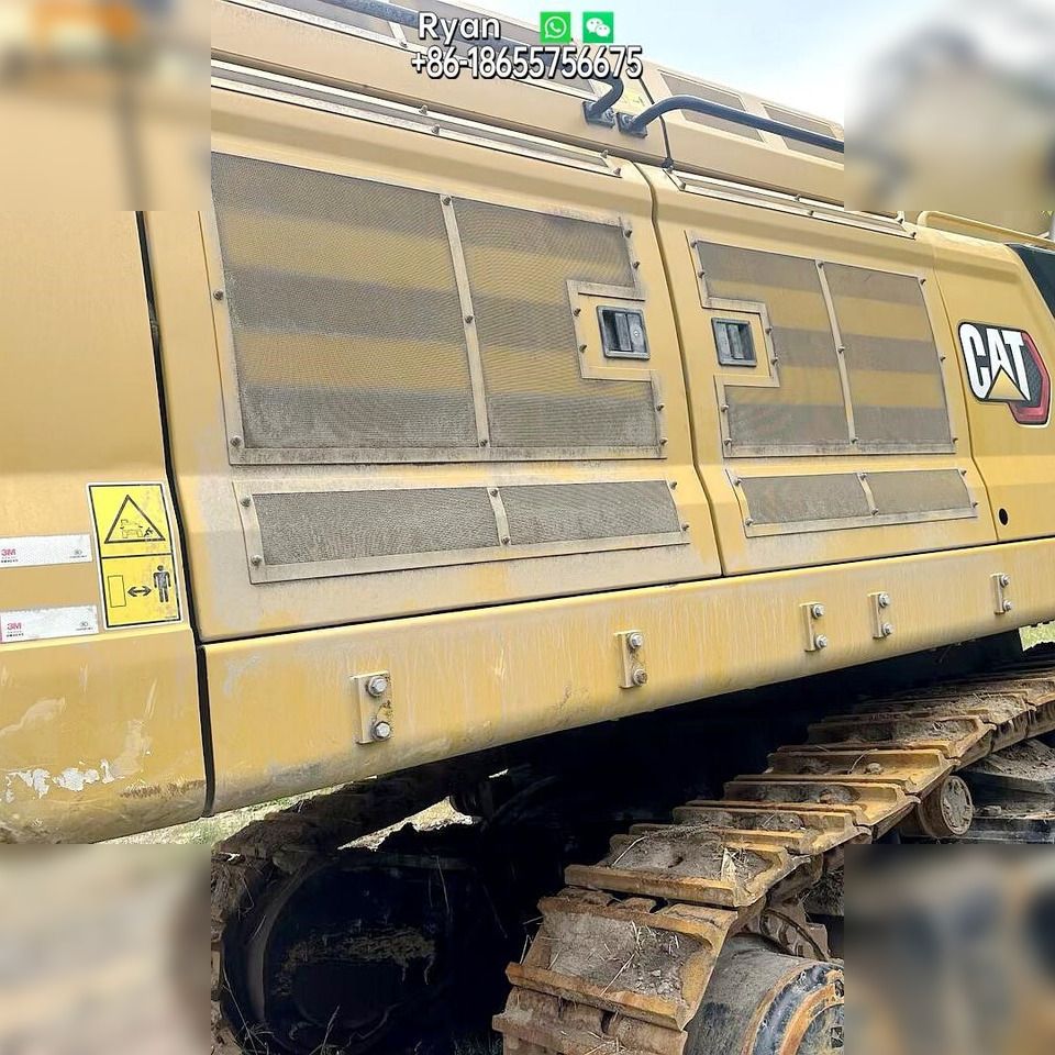 2021 Caterpillar 395 crawler excavator side view