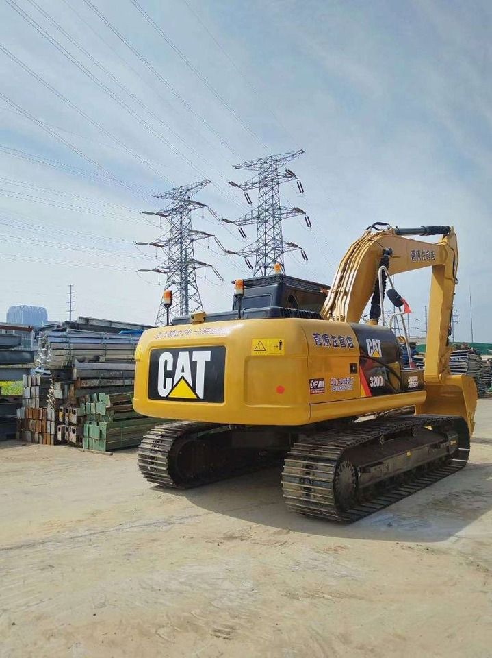 2023 Caterpillar 320D2 graafmachine achteraanzicht 2023 Caterpillar 320D2 graafmachine achteraanzicht
