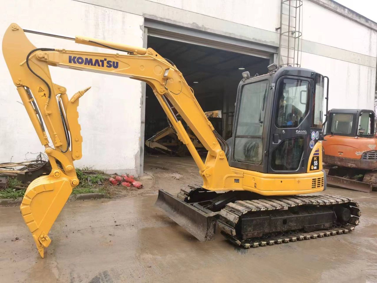 2015 Komatsu PC55MR-2 mini excavator, side profile view 2015 Komatsu PC55MR-2 mini excavator, side profile view