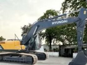 2025 Hyundai R215 crawler excavator side view 2025 Hyundai R215 crawler excavator side view