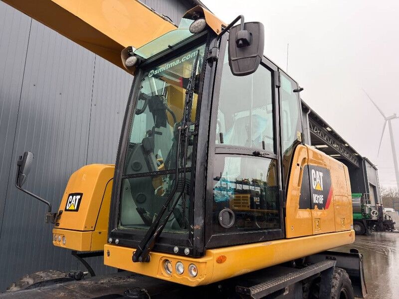2015 Caterpillar M318F wheel excavator cab view 2015 Caterpillar M318F wheel excavator cab view