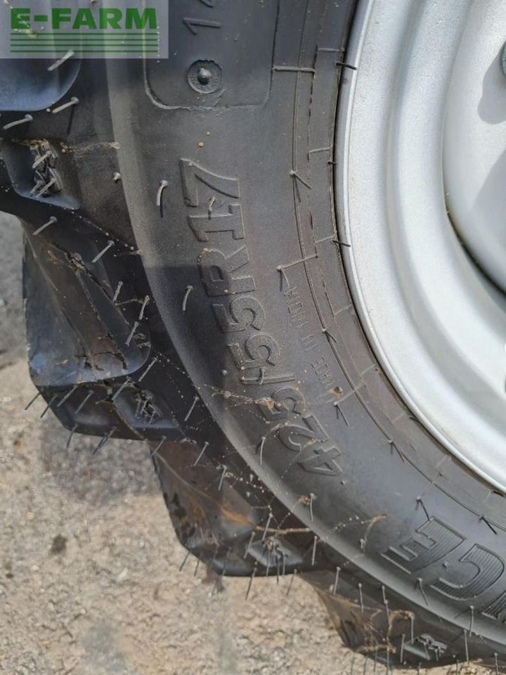 2021 Schäffer 5680Z mini excavator tire detail 2021 Schäffer 5680Z mini excavator tire detail