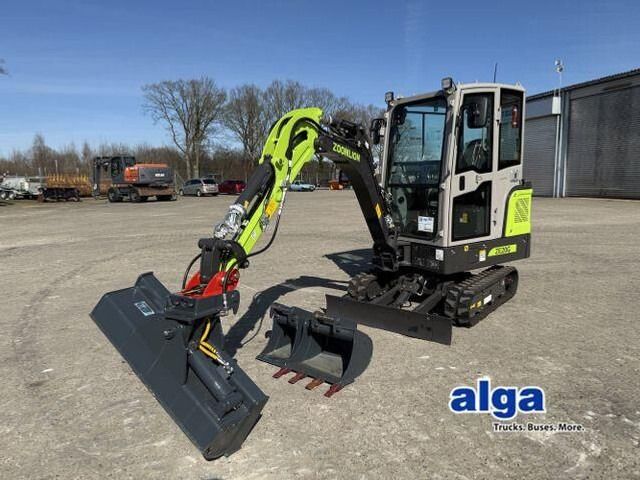 2025 Zoomlion ZE20G mini excavator, front three-quarter view 2025 Zoomlion ZE20G mini excavator, front three-quarter view