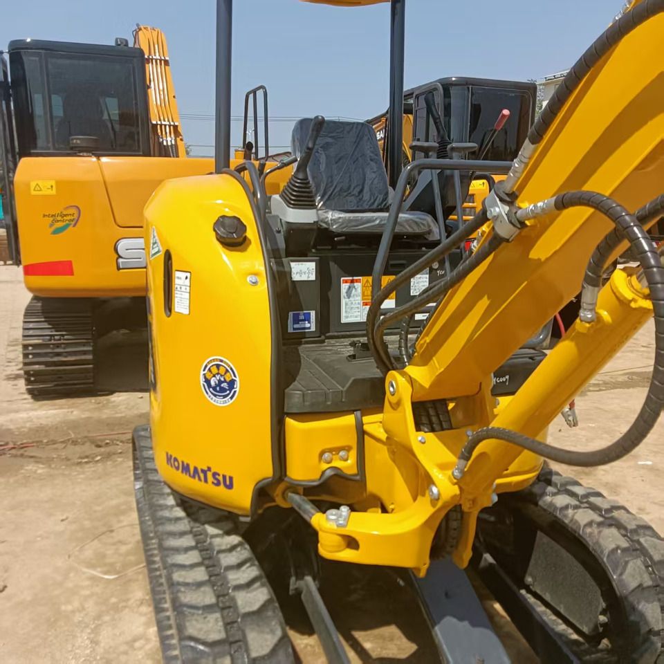 2023 Komatsu PC20 mini excavator rear view 2023 Komatsu PC20 mini excavator rear view