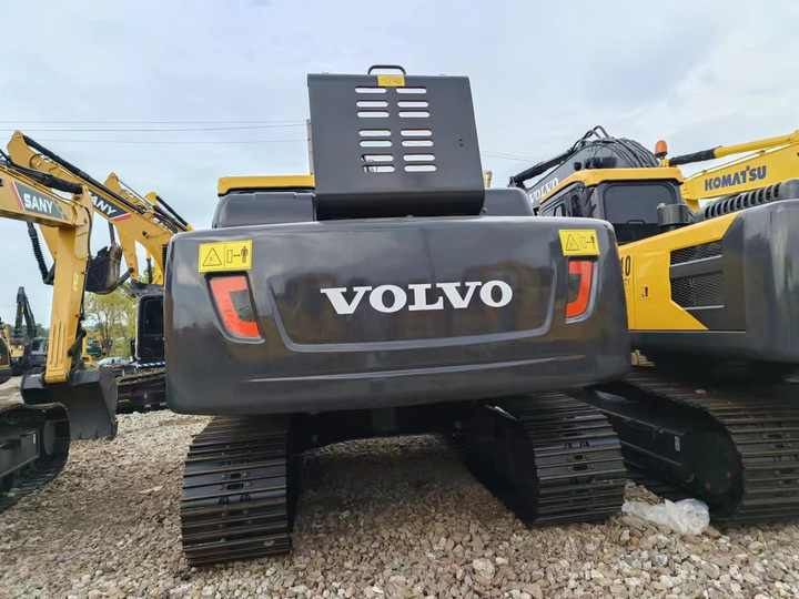 2022 Volvo EC210 crawler excavator, rear view 2022 Volvo EC210 crawler excavator, rear view