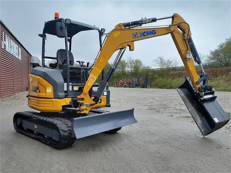 XCMG XE27E mini excavator, rear three-quarter view