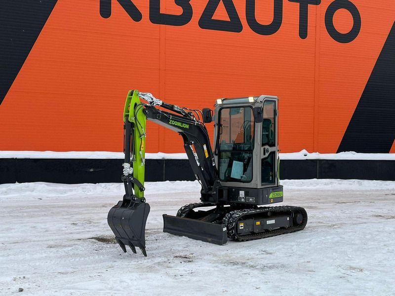 2025 Zoomlion ZE26GU mini excavator, side view