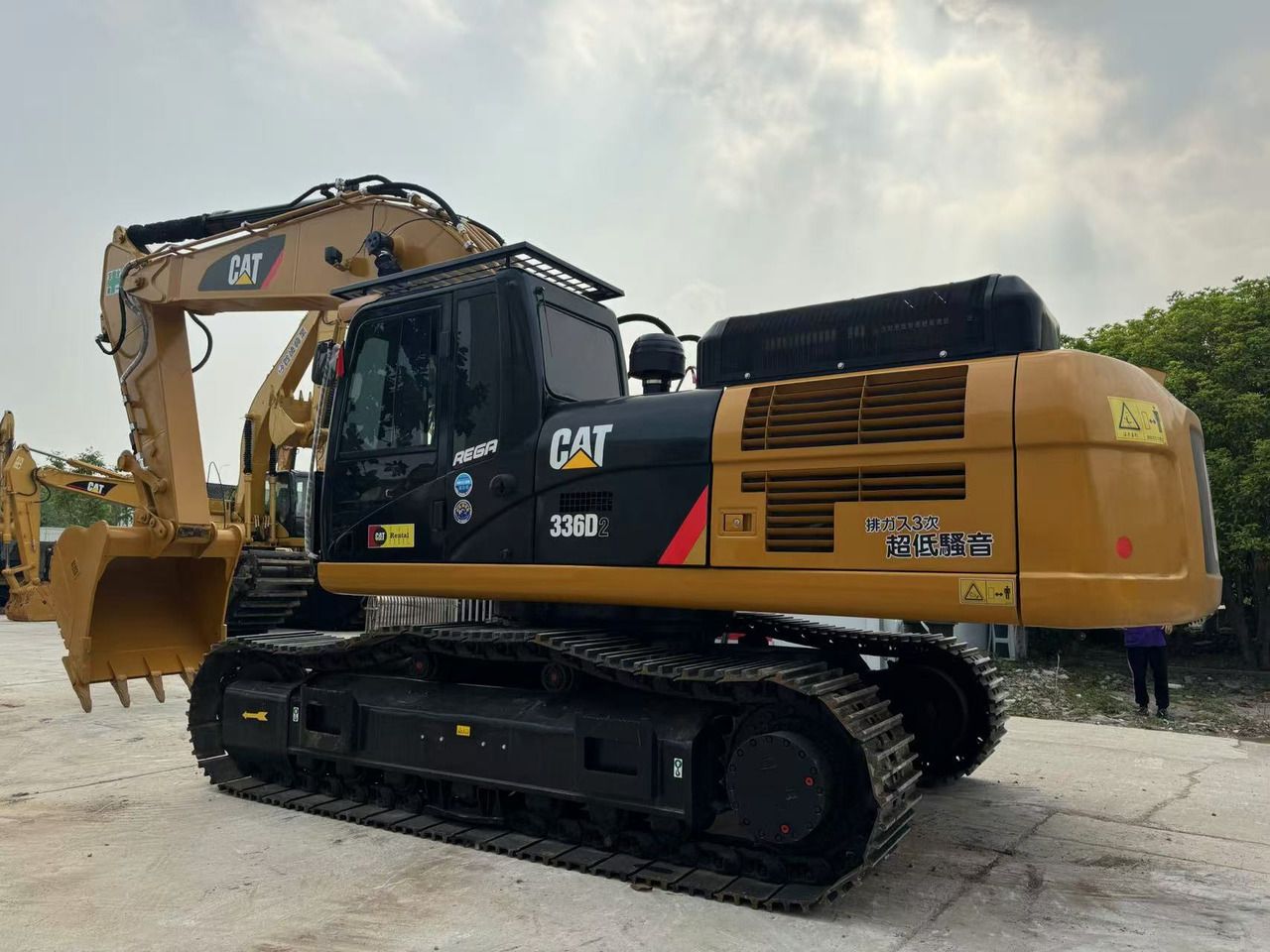 2023 Caterpillar 336D2 crawler excavator, side view 2023 Caterpillar 336D2 crawler excavator, side view