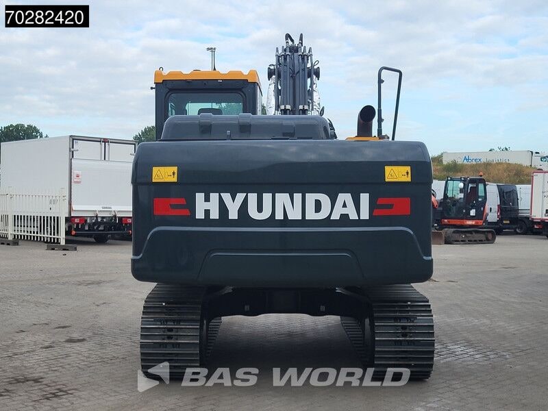 2025 Hyundai HX130 N crawler excavator, rear view 2025 Hyundai HX130 N crawler excavator, rear view