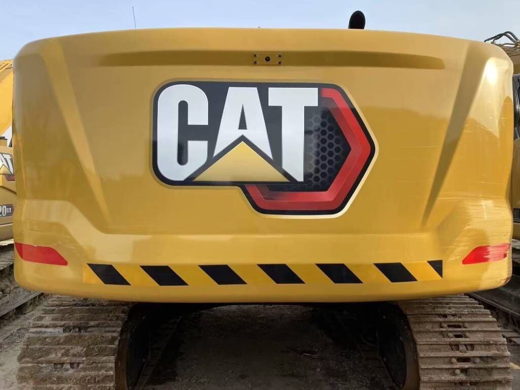 2024 Caterpillar 320GX crawler excavator rear view 2024 Caterpillar 320GX crawler excavator rear view