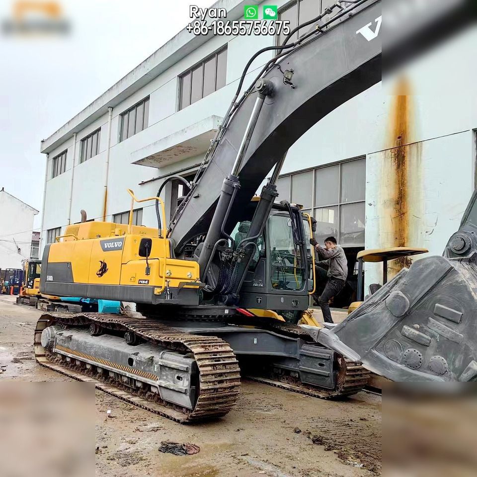 2019 Volvo EC480DL crawler excavator side view