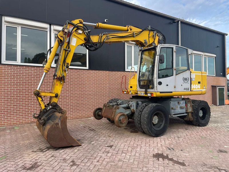 2006 Atlas 1404K wheel excavator, side profile view