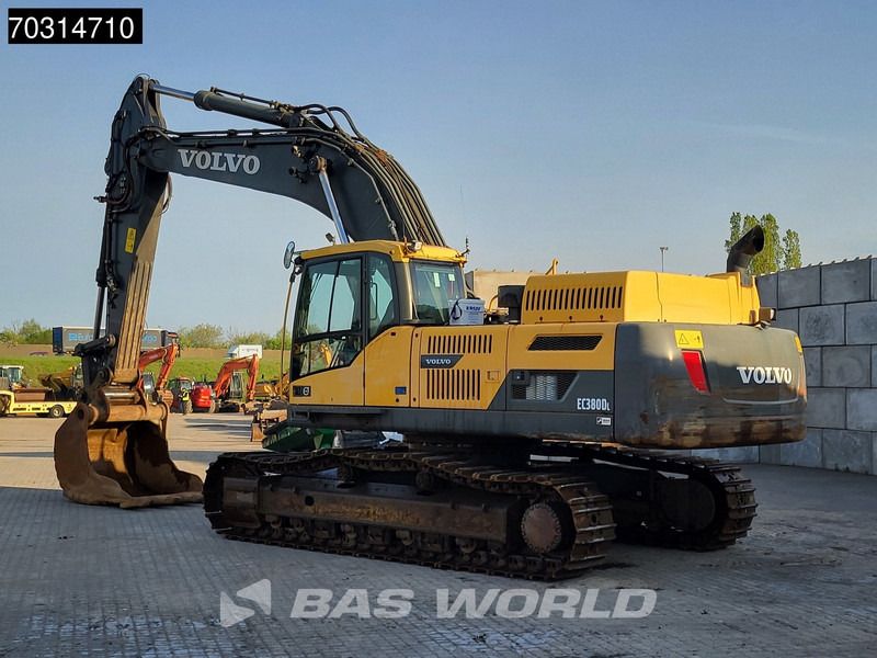 2013 Volvo EC380DL crawler excavator, side profile view 2013 Volvo EC380DL crawler excavator, side profile view