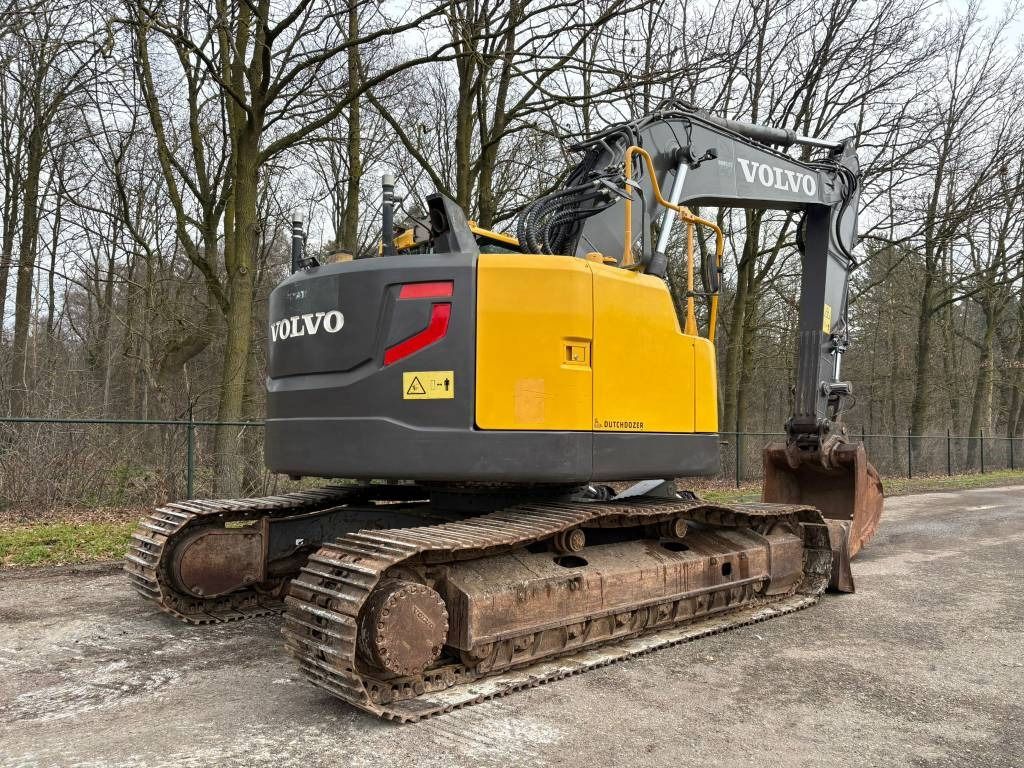 2015 Volvo ECR235DL crawler excavator, rear three-quarter view 2015 Volvo ECR235DL crawler excavator, rear three-quarter view