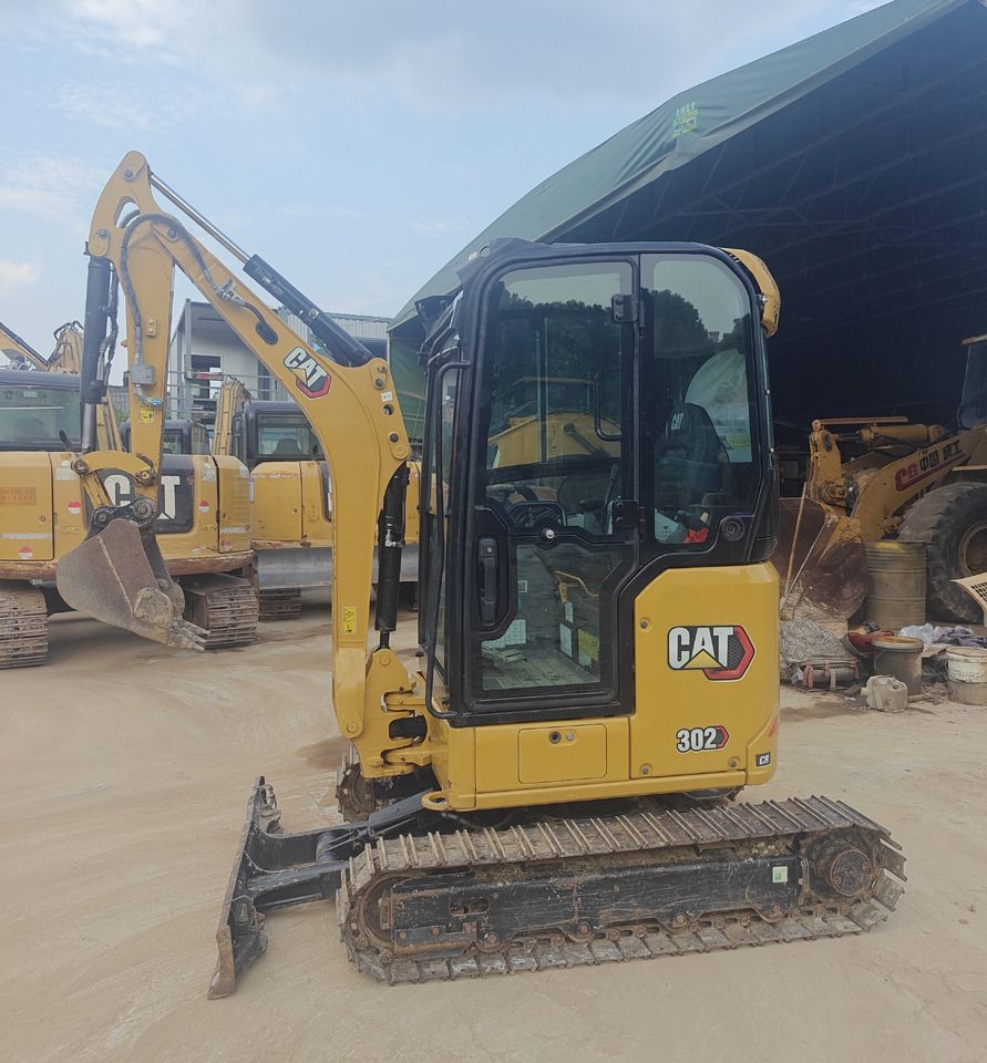 2020 Caterpillar 302CR mini excavator, side profile view