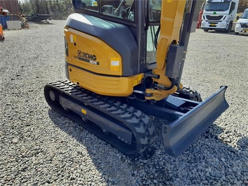 2024 XCMG XE27E mini excavator, front-side view 2024 XCMG XE27E mini excavator, front-side view