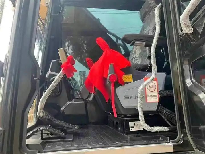 2020 Sany crawler excavator cab interior view 2020 Sany crawler excavator cab interior view